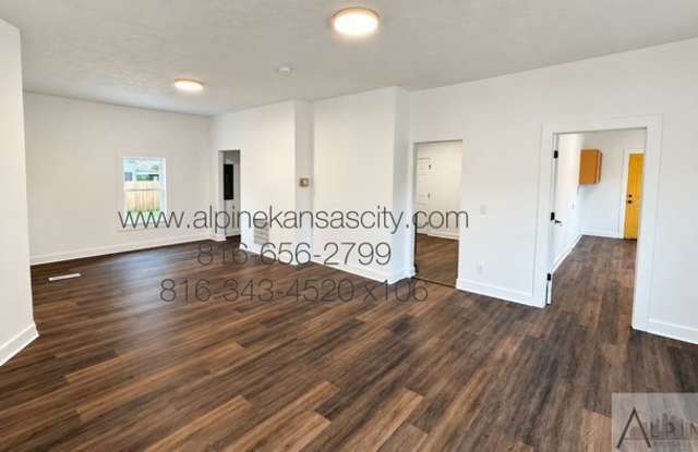608 South Crysler Avenue Gallery 3