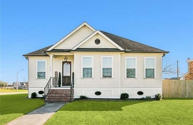 2825 JEAN LAFITTE Parkway photos photos