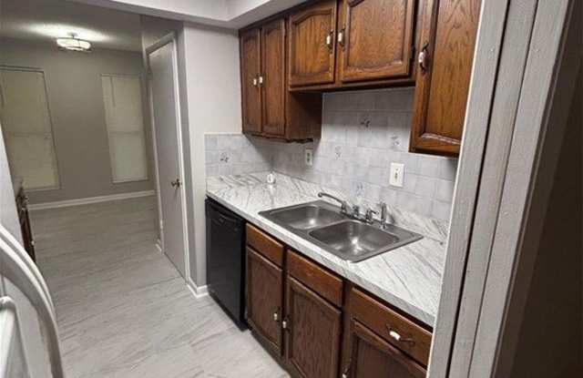 5340 Albright Drive Gallery 2