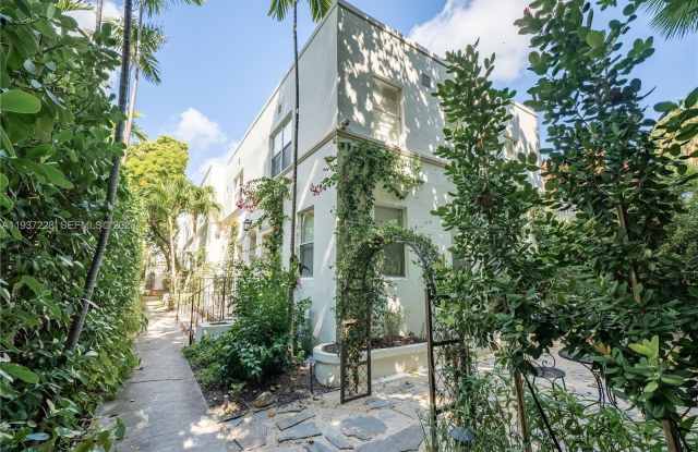 726 Meridian Ave photos photos