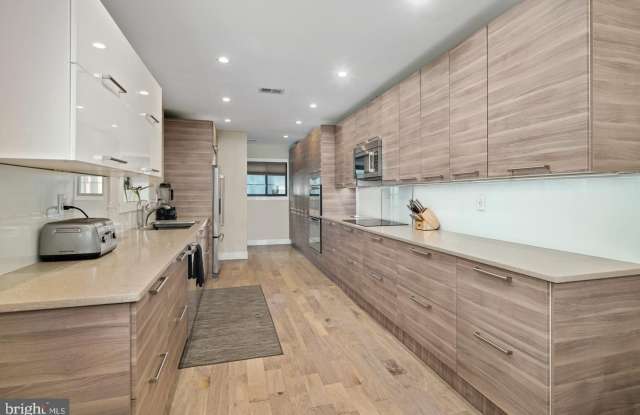 1534 N NATRONA STREET photos photos