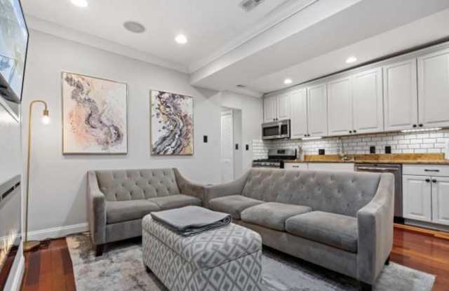 1317 Adams Street Northeast - 3Unit 3 Gallery 3