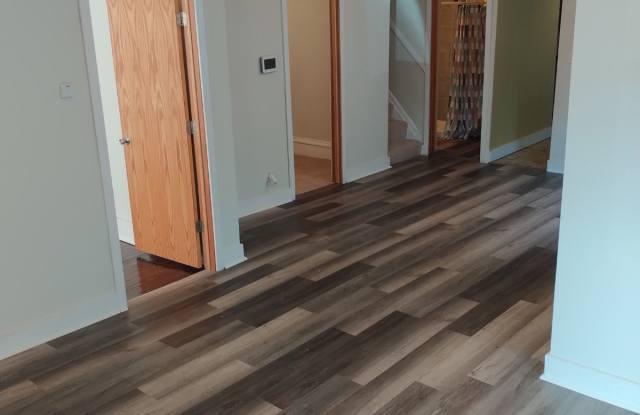 2720 N Girard Ave photos photos