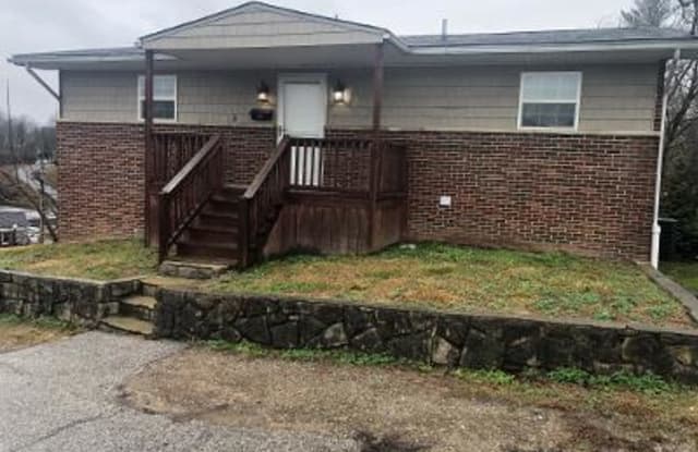 1011 A Pine Road - A - 1011 Pine Road, Charleston, WV 25314