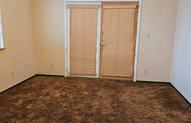 Large Spacious Home!! Gallery 3