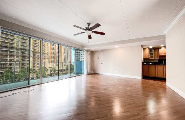 Waikiki 2/2 with 1 Parking and A/C - 1804 Ala Moana Boulevard, Honolulu, HI 96815