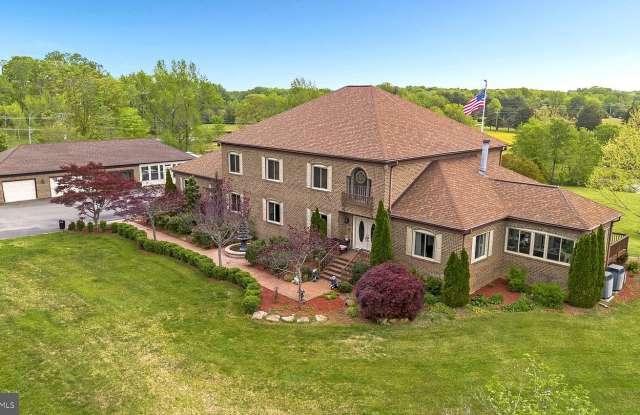 2277 Poplar Road photos photos