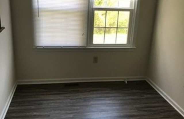 Convenient to Fort Barfoot Gallery 4