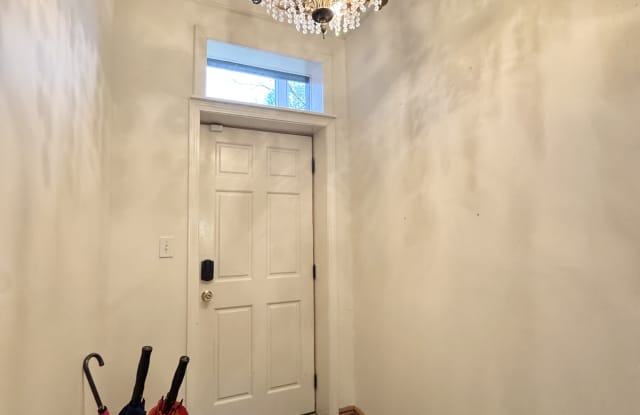 1020 Pennsylvania Avenue Gallery 2