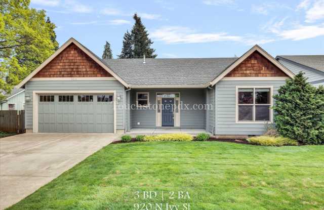 Radiant 3-bedroom Home in Downtown Canby photos photos