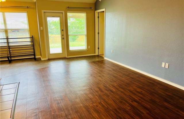 8210 Sunset Trail Gallery 3
