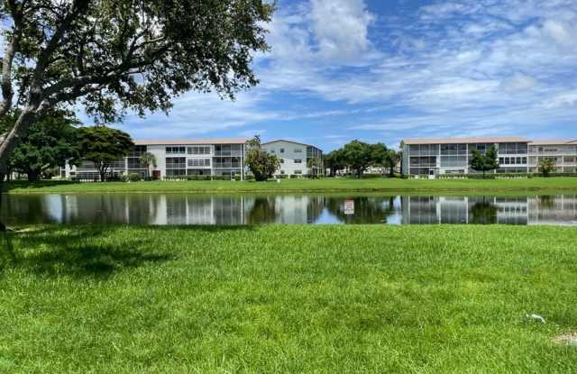 Century Village (1-bed / 1-bath) Gallery 2