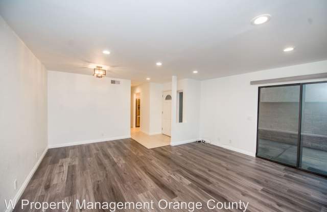 2522 Laurel Ln Gallery 3