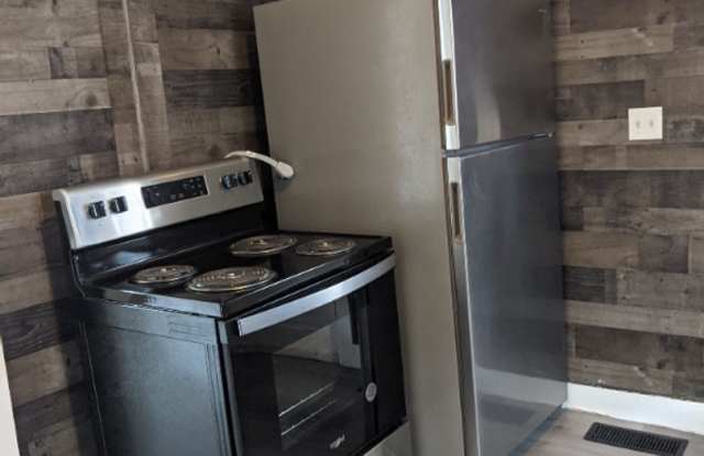 Beautiful Lyncourt Updated 4 bdrm Home Gallery 2