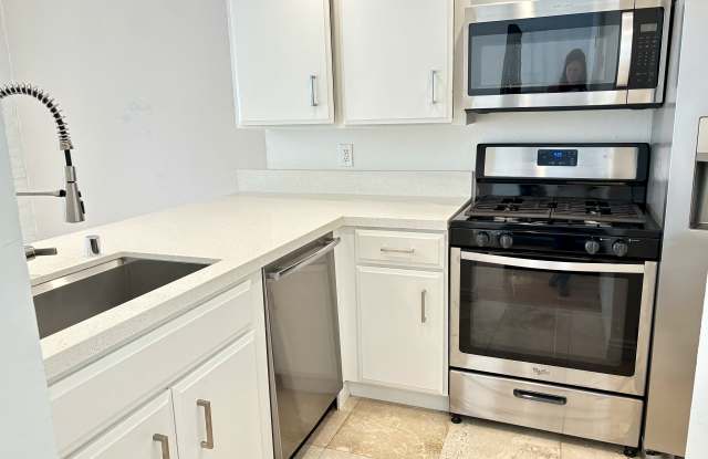 5263 Colodny Dr Gallery 3