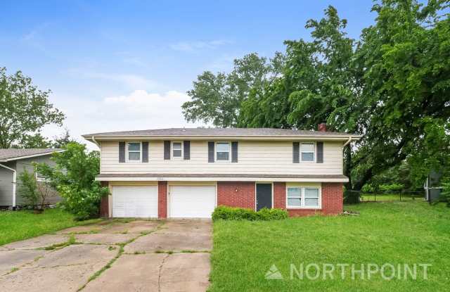 3 BR/1.5BA | Newly Renovated Single Family Home | 2- Car Covered Parking | Gated backyard photos photos