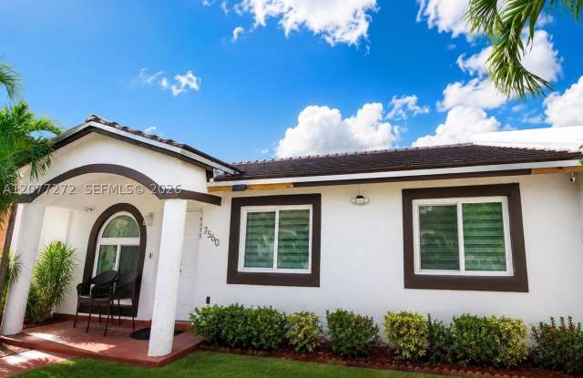 7560 NW 173rd Ln Gallery 1