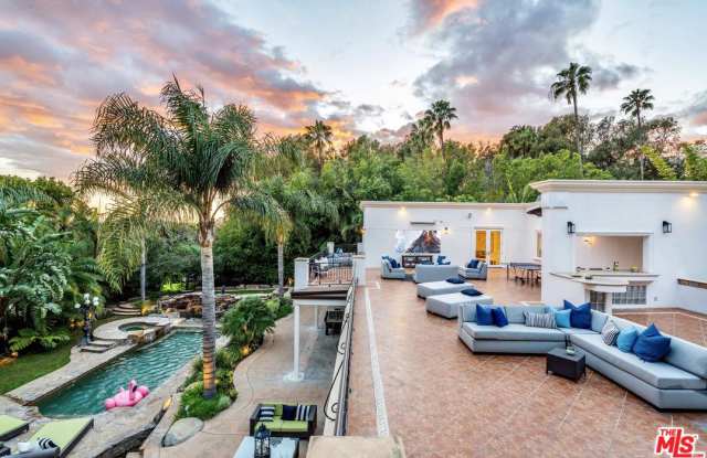 9390 MONTE LEON Lane Gallery 4