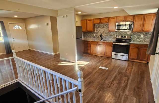 FULL REMODEL 3 BED 1 BATH WITH OPEN CONCEPT LAYOUT Gallery 4