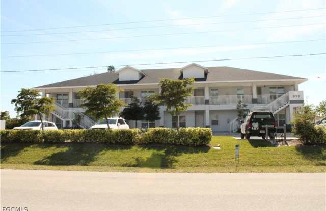 912 SW 39th Terrace unit: 103 photos photos 912 SW 39th Terrace unit: 103 photos photos