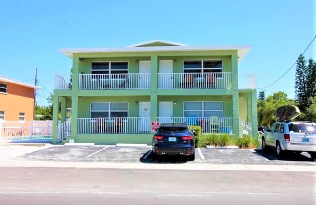 5601 SHORE BOULEVARD S #2B - 5601 Shore Boulevard South, Gulfport, FL 33707