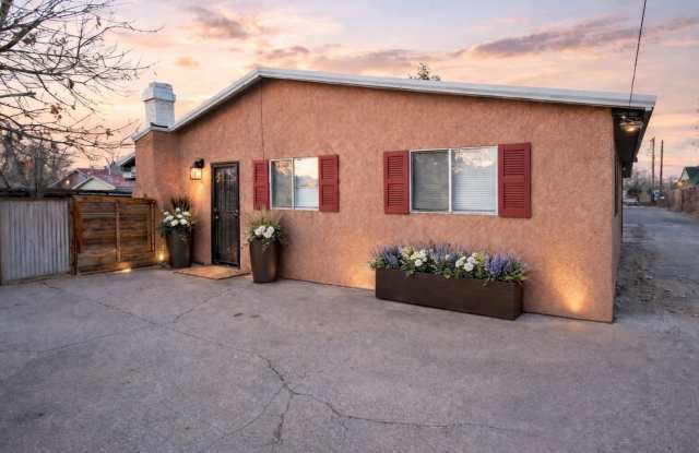 1414 Griego Rd NW photos photos