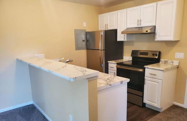 Summit Hill Apartments photos photos