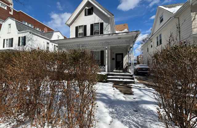 Single Family Home In The Park Ave Neighborhood! photos photos