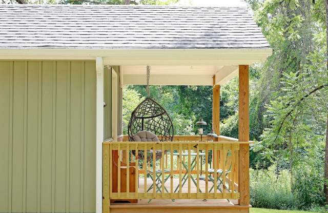 Wooded Cottage Retreat on 2.7 Acres - Furnished & Dog-Friendly Gallery 3