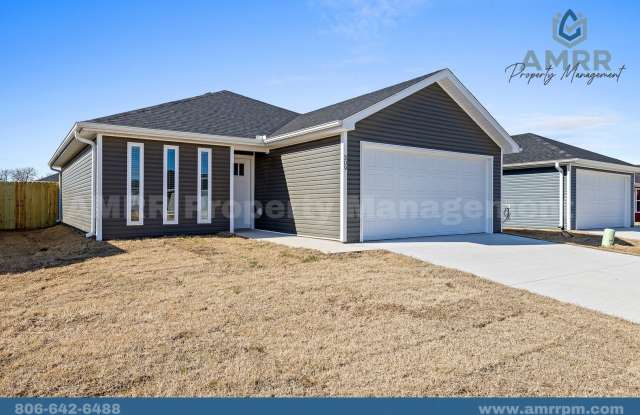 3-Bedroom Home In Suburban-Style Neighborhood! photos photos