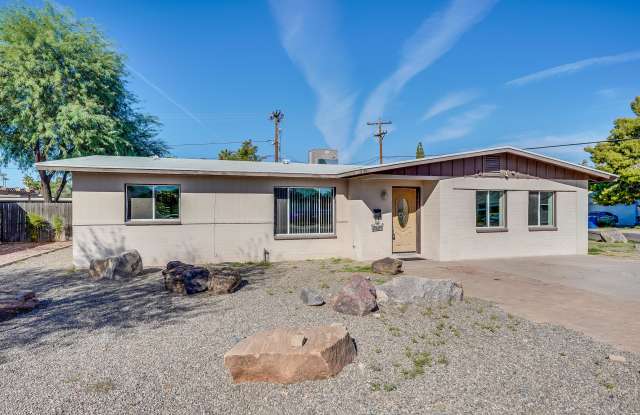 2504 S Jentilly Lane Gallery 2
