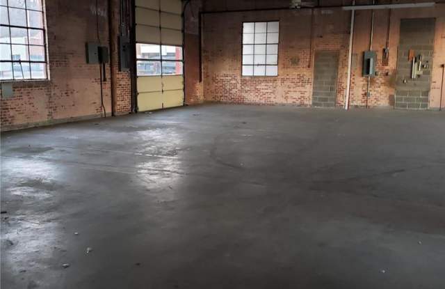 2603 East Broadway Gallery 4