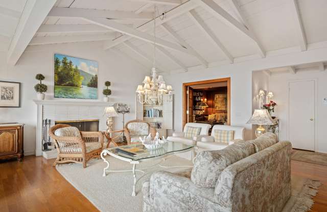 1539 Shoreline Drive Gallery 4
