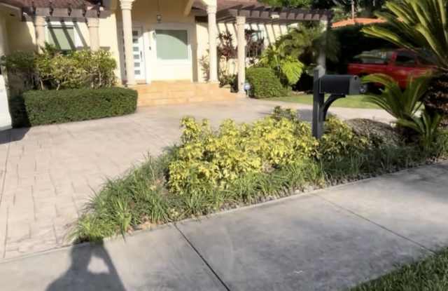 2511 Southwest 24th Court - 2511 Southwest 24th Court, Miami, FL 33133