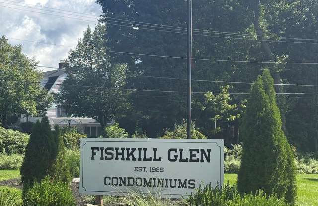 4 Fishkill Glen Drive Gallery 1