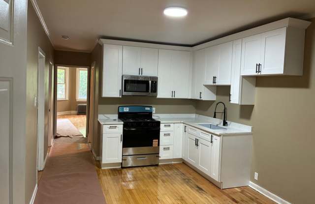Charming and cozy 1st floor 2.5 bedroom. 1 bath photos photos Charming and cozy 1st floor 2.5 bedroom. 1 bath photos photos
