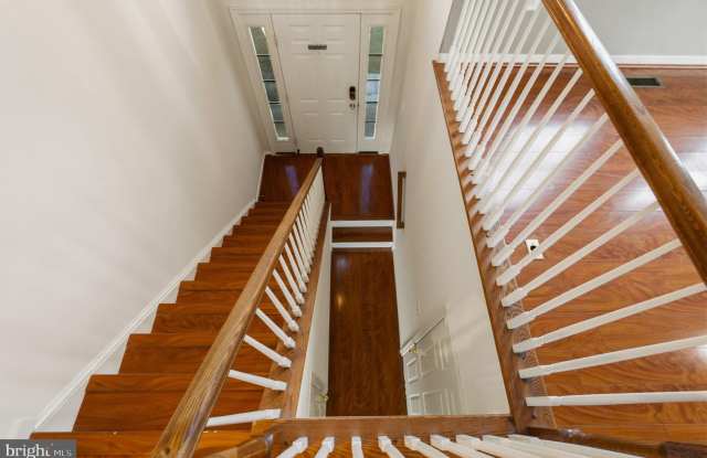 3417 AMBERTON Court Gallery 4