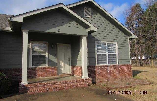 1410 Robins Street, #11 - 1410 Robins Street, Conway, AR 72034