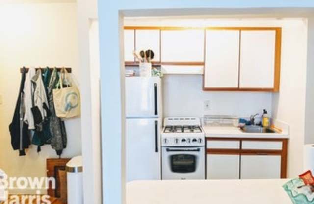117 West 74th Street Gallery 4