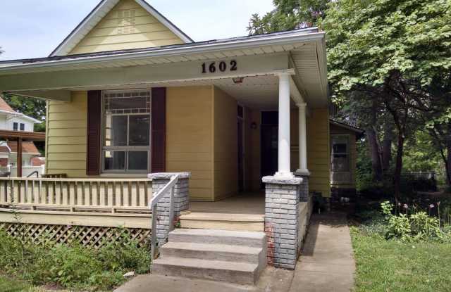 1602 W Short Ave - 1602 West Short Avenue, Independence, MO 64050