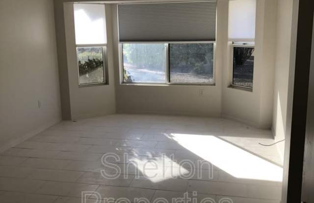14305 W Heritage Dr Gallery 4