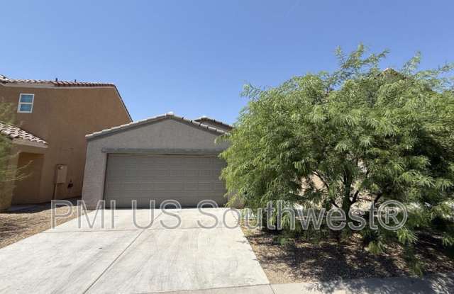 2411 Village Dr photos photos