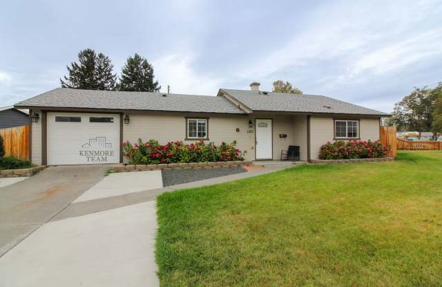 3 Bedroom, 1 Bath Home in Kennewick Gallery 1