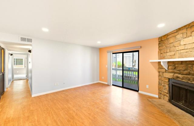 Fully Remodeled 3Bedroom, 2 Bathroom Condo Ready Immediately! photos photos