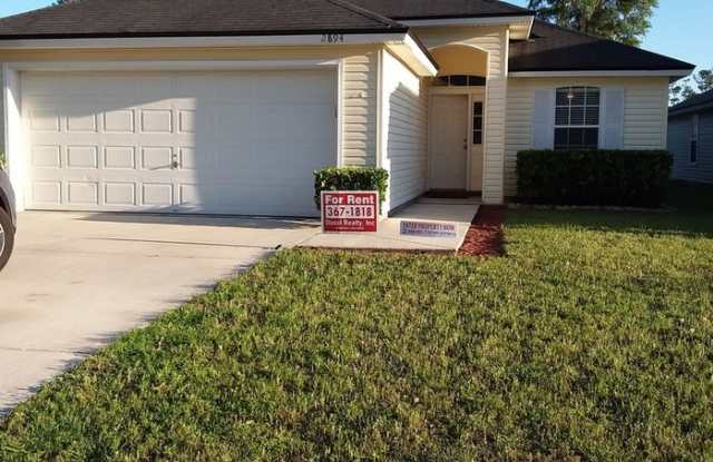 2894 Centerwood Drive North Gallery 2