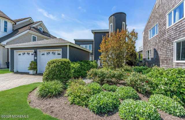 8 Baltimore Boulevard photos photos