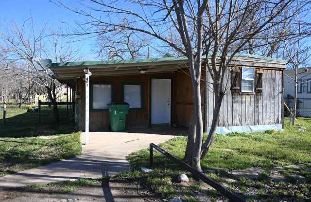 603 Michael St - 603 Michael Street, Burkburnett, TX 76354