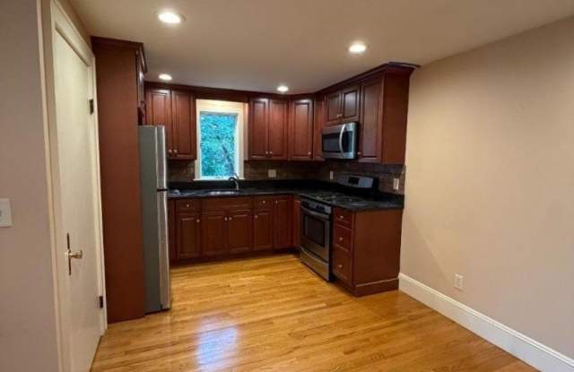 224 Pompton Ave Gallery 2