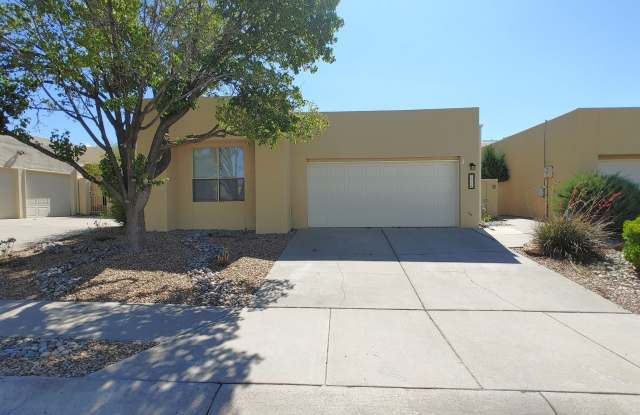Nice 3 Bedroom 2 Bathroom Home Located In The NE! Gallery 1