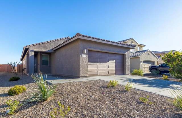 3 Bedroom 2 Bathroom MOUNTAIN VIEWS!! photos photos